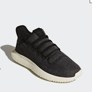 New! Women’s Adidas tubular shadow in dark grey!